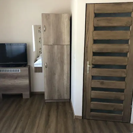 Bettina Vendeghaz Apartment *