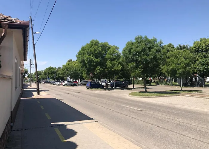 アパート Bettina Vendeghaz キシュケーレシュ